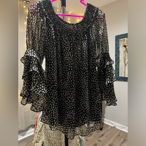 Boutique Ruffle and Dots Black Sheer Flowing Blouse Size L - Picture 2 of 16